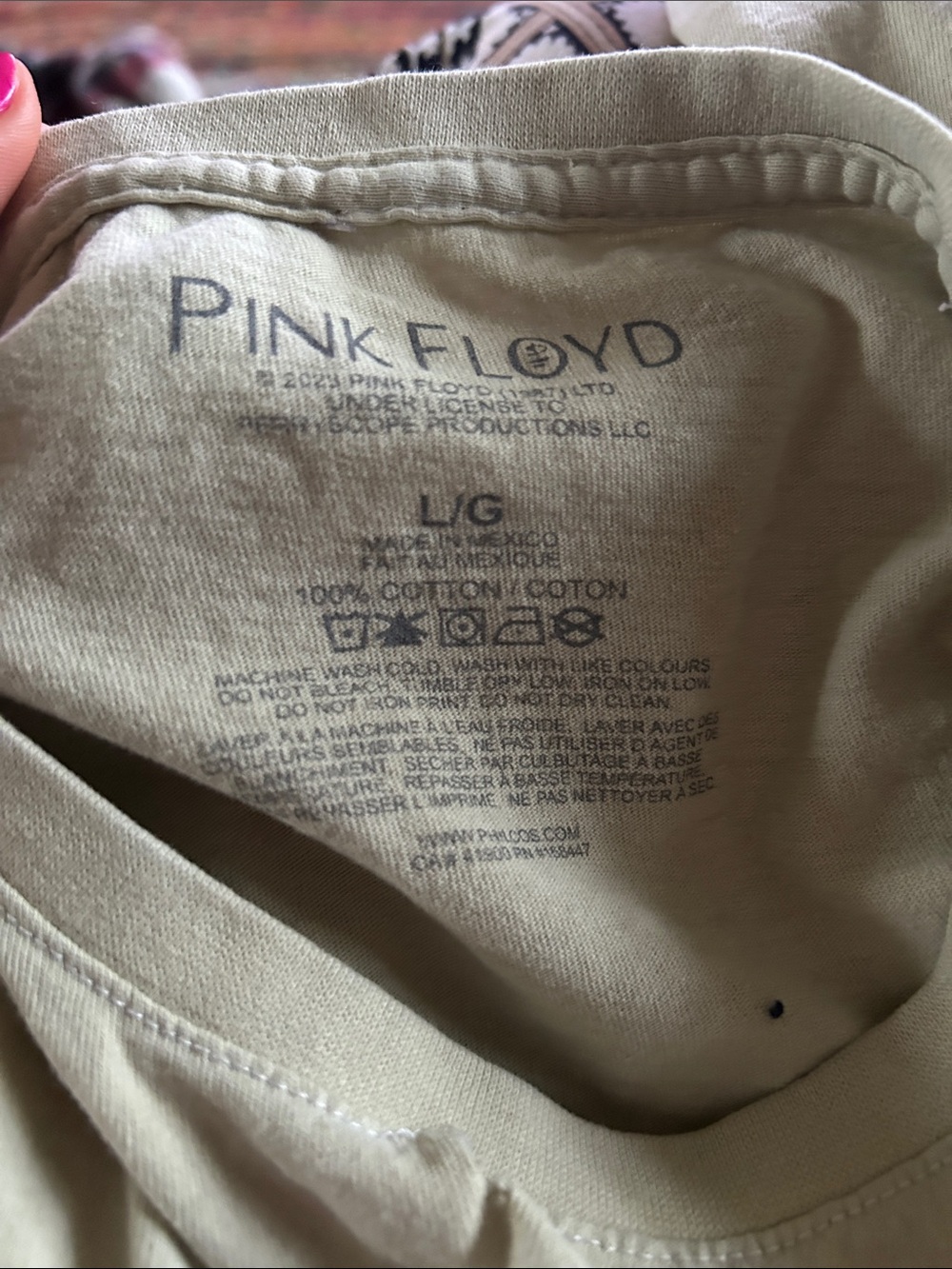 Pink Floyd 2021 Psychedelic Prism Eye Graphic Band T-Shirt Size Large - Picture 6 of 6